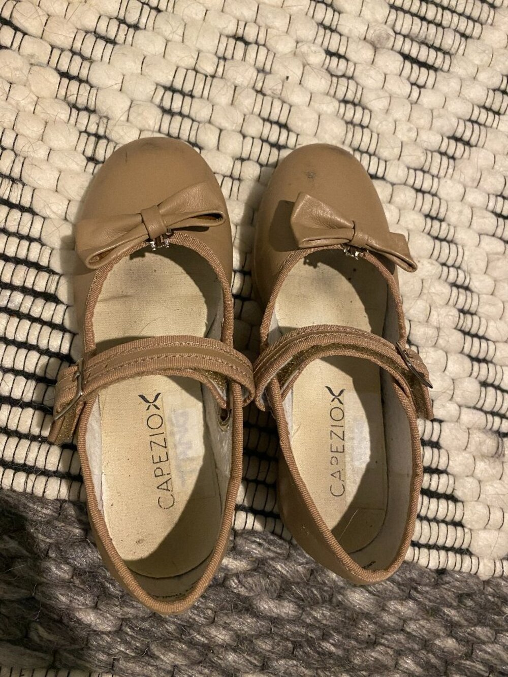 Capezio Mary Jane Tap Shoes (size 12)